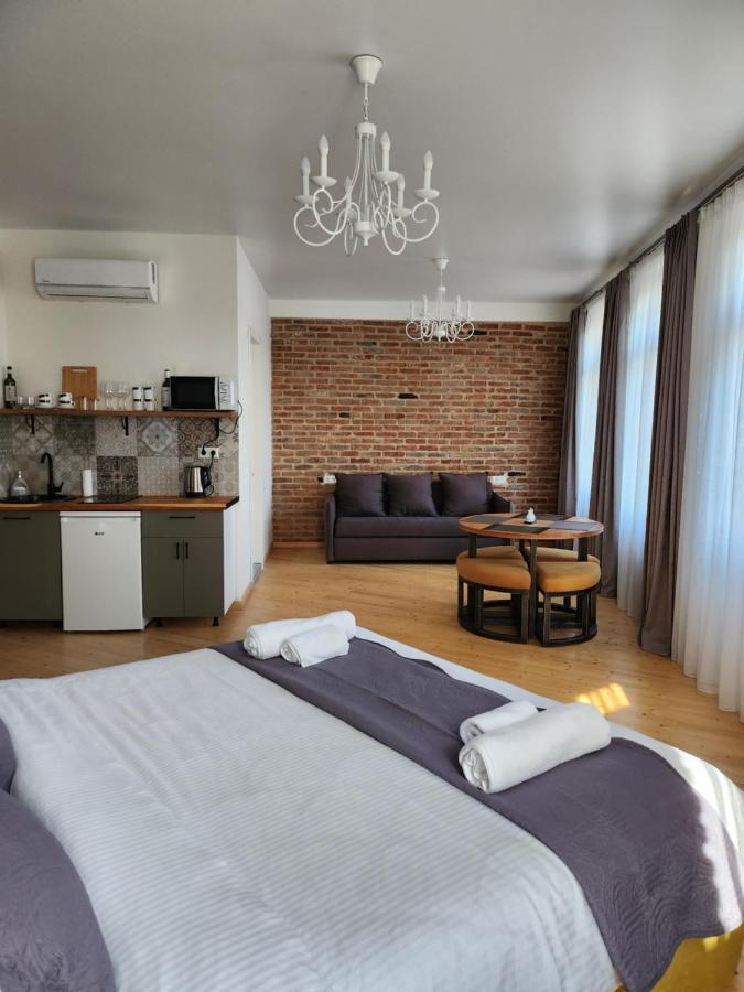 Old Gold Anteon Appartement Tbilisi Buitenkant foto